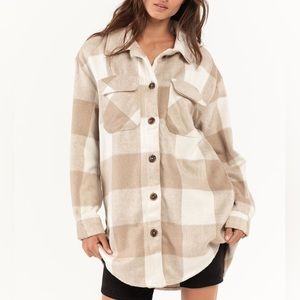 LOVE TREE Womens Brushed Plaid Shacket